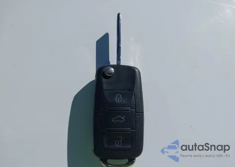 2004 Volkswagen Jetta Gls 2.0L z USA, uszkodzony, nr VIN 3VWSK69M74M092512